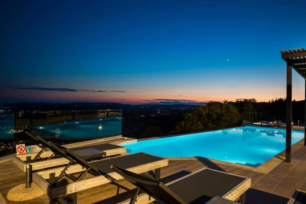 New Villa Blue With Private Pool At Trapezaki Livathos  외부 사진