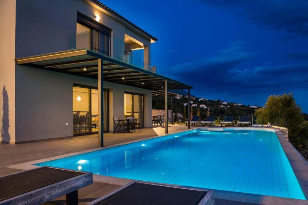 New Villa Blue With Private Pool At Trapezaki Livathos  외부 사진