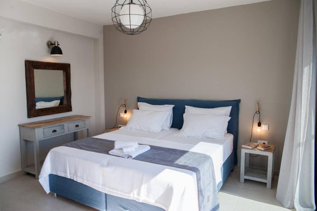 New Villa Blue With Private Pool At Trapezaki Livathos  외부 사진