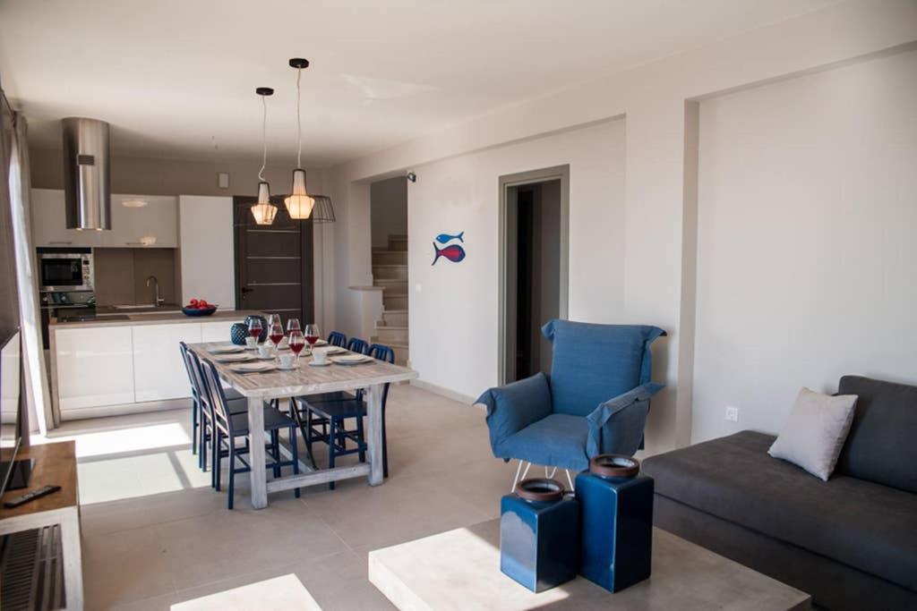 New Villa Blue With Private Pool At Trapezaki Livathos  외부 사진